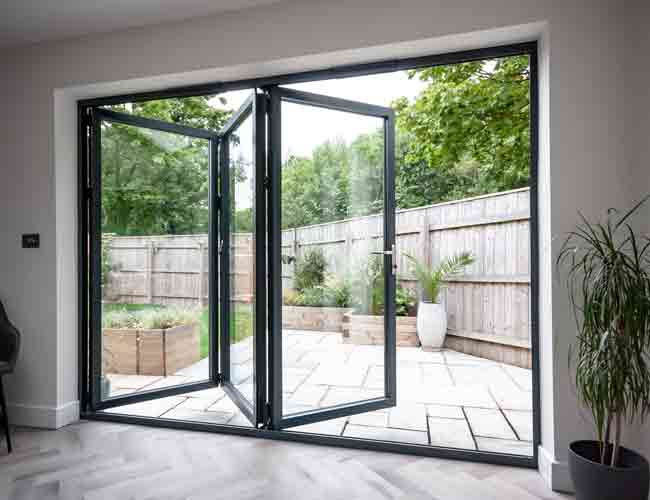 3-section-aluminium-bifold-doors